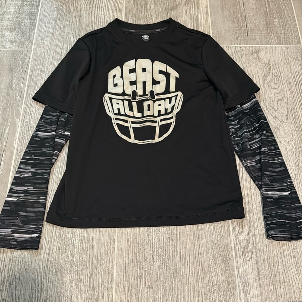 Boys, long sleeve performance, active tee
